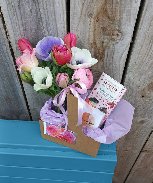 'Thinking of You' Flower Carrier