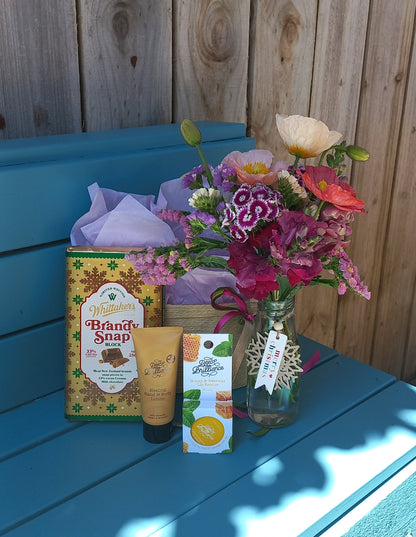 'Warmest Wishes' Honey & Flowers Gift Basket