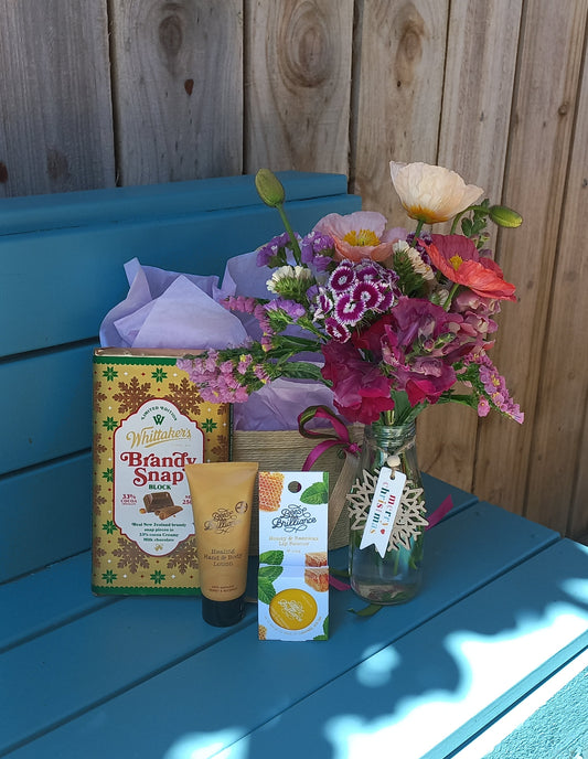 'Warmest Wishes' Honey & Flowers Gift Basket