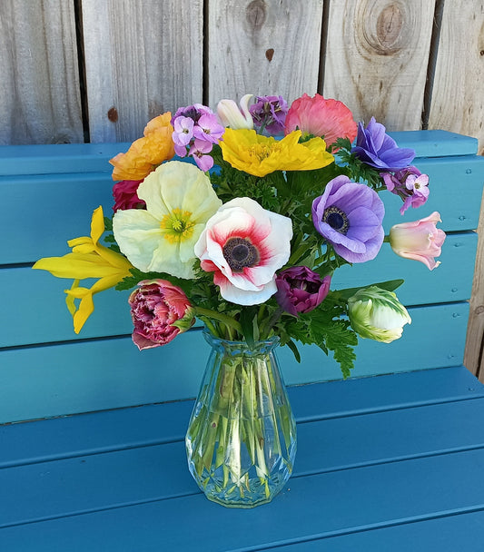 Hello Sunshine - Arrangement in a glass vase