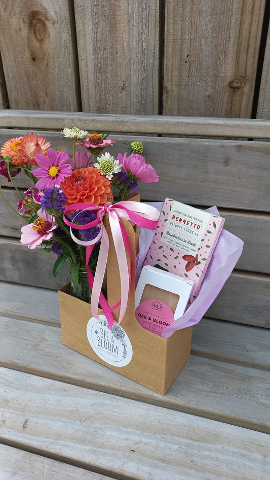 'Thinking of You' Flower Carrier