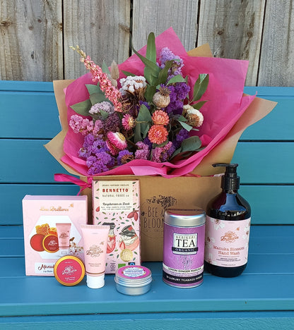 'Blossom & Bloom' Gift Box with Dried Flowers